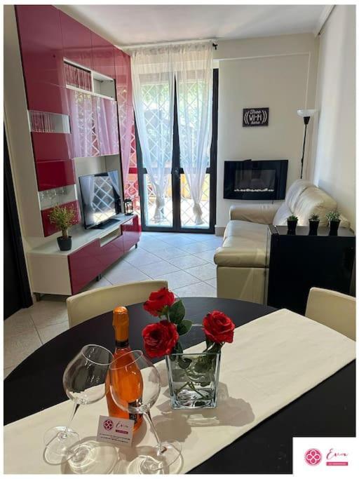 Eva Le Residenze Apartment Marco Simone ภายนอก รูปภาพ